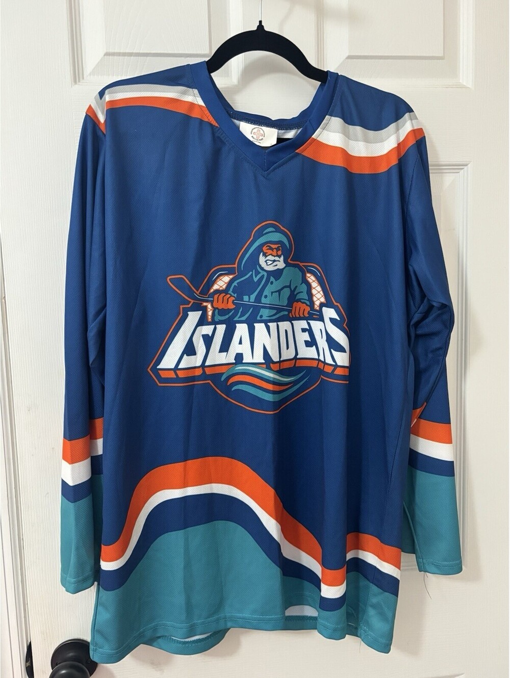 NYI NEW York ISLANDERS fisherman's Jersey Replica Size Small SGA!!!